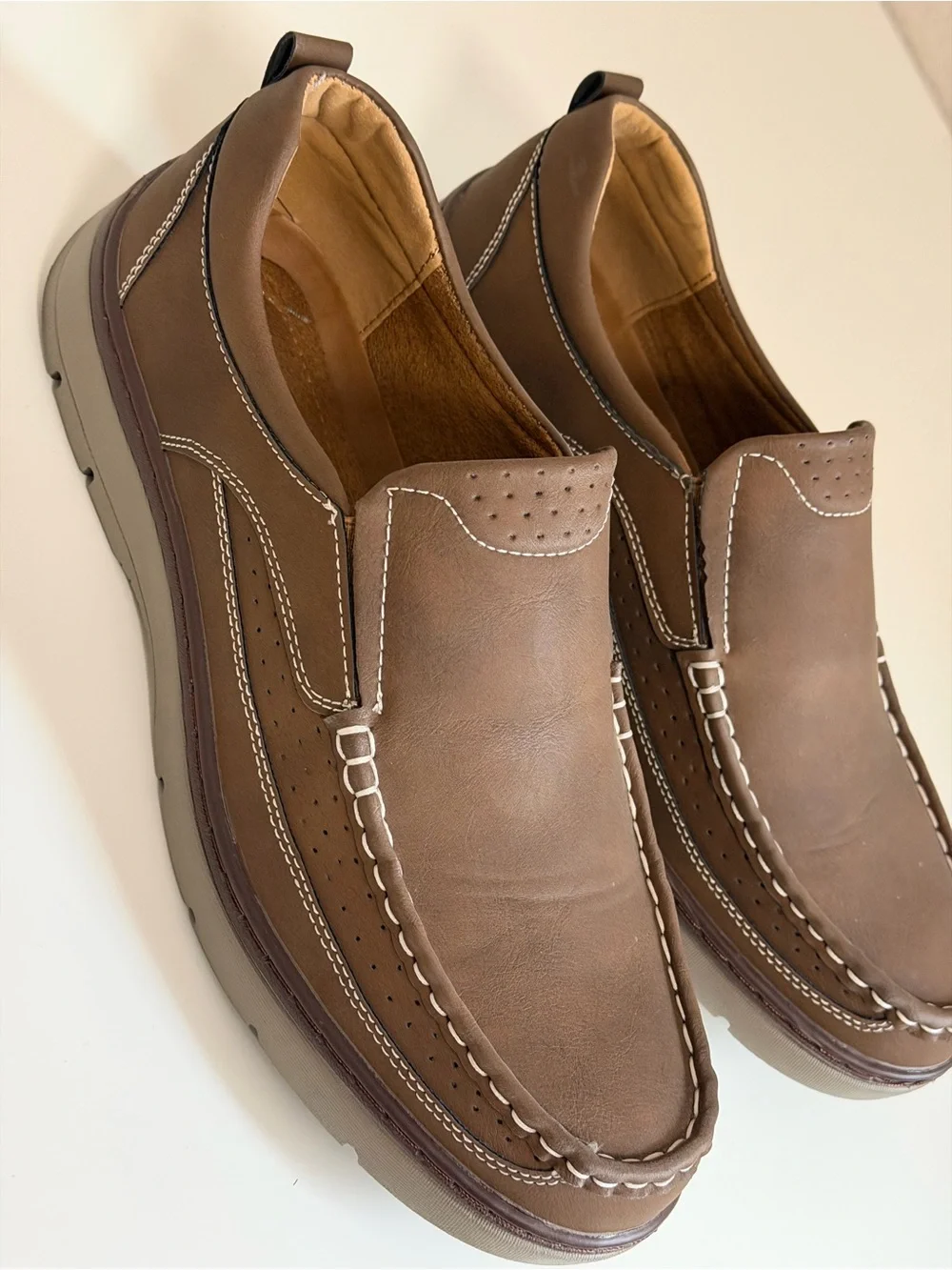 Men's Brown Slip-On Moccasin Loafers with Contrast Stitching